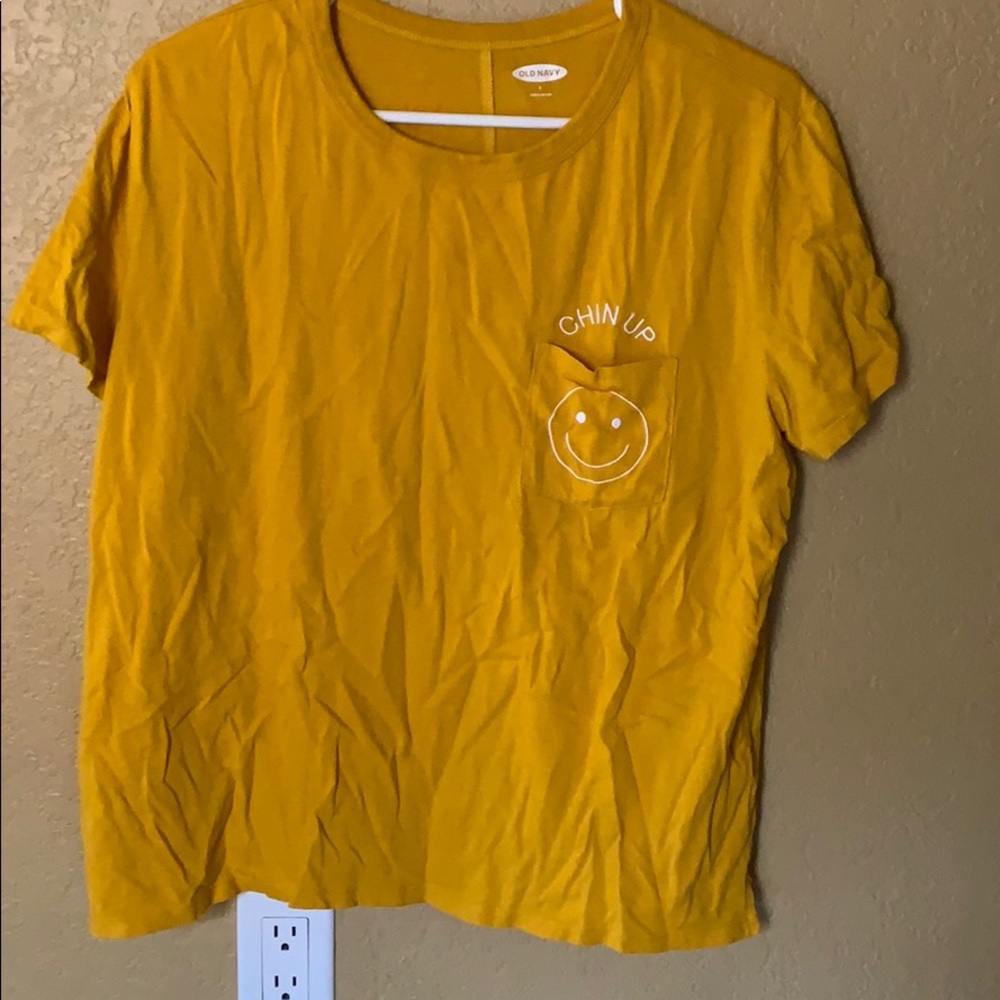 Old navy T-shirt